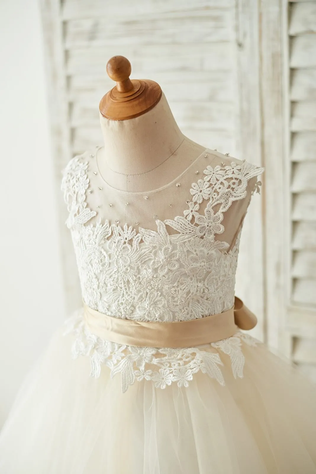 Ivory Lace Champagne Tulle Keyhole Back Wedding Party Flower Girl Dress